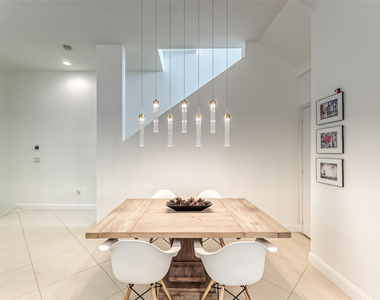 727 Ne 4th Avenue - Photo Thumbnail 6
