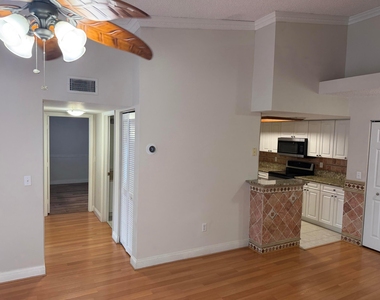 1500 S Crestwood Court S - Photo Thumbnail 16