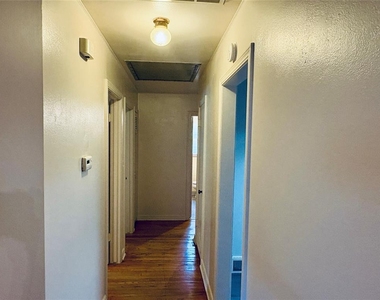 5305 N Walker Avenue - Photo Thumbnail 5