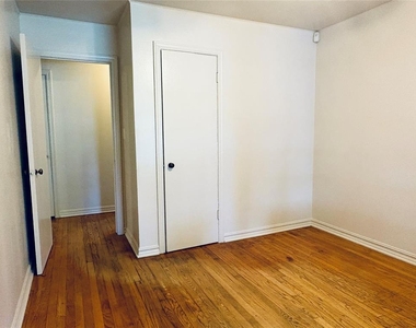 5305 N Walker Avenue - Photo Thumbnail 7