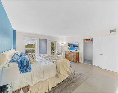 1111 S Ocean Boulevard - Photo Thumbnail 20