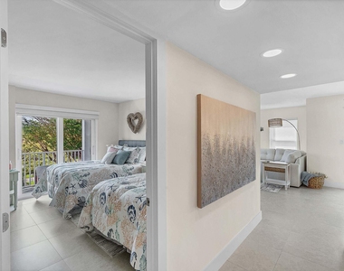 1111 S Ocean Boulevard - Photo Thumbnail 14