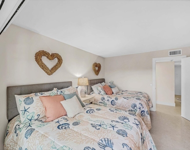 1111 S Ocean Boulevard - Photo Thumbnail 27