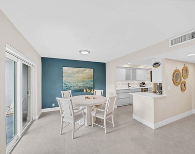 1111 S Ocean Boulevard - Photo Thumbnail 5