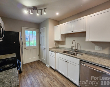 1531 E Liberty Street - Photo Thumbnail 1