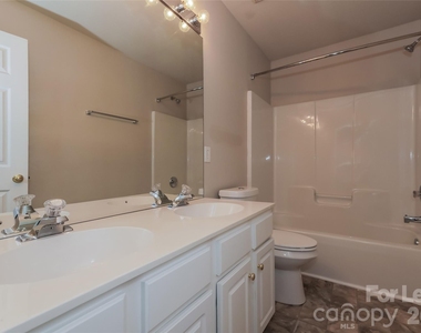 15118 Edindale Drive - Photo Thumbnail 13