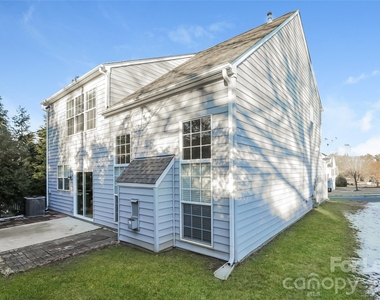 15118 Edindale Drive - Photo Thumbnail 14