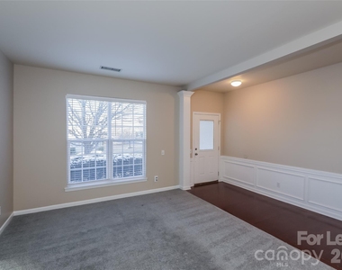 15118 Edindale Drive - Photo Thumbnail 10