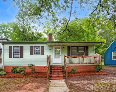 526 Hickory Avenue - Photo Thumbnail 1