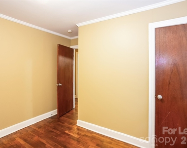 526 Hickory Avenue - Photo Thumbnail 8