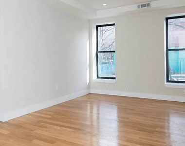 951 Prospect Place - Photo Thumbnail 2