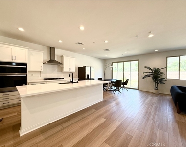 21696 Thomas Court - Photo Thumbnail 6