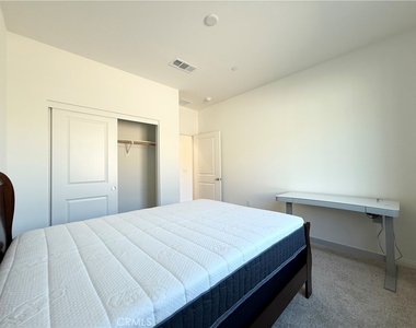 21696 Thomas Court - Photo Thumbnail 17
