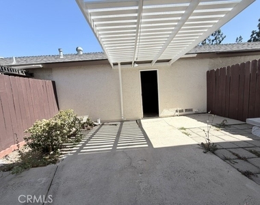 775 Hampshire - Photo Thumbnail 18