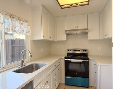 775 Hampshire - Photo Thumbnail 5