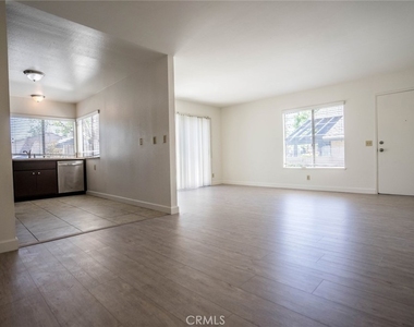 731 Windwood Drive - Photo Thumbnail 3
