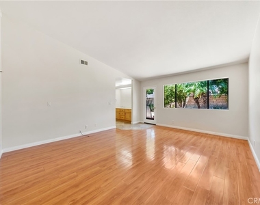 156 Appletree - Photo Thumbnail 12
