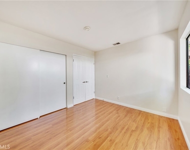 156 Appletree - Photo Thumbnail 16