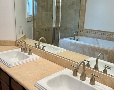 1410 N Curson Ave., #105 - Photo Thumbnail 15