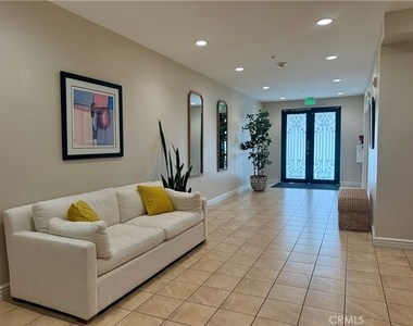 1410 N Curson Ave., #105 - Photo Thumbnail 2
