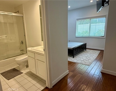 1410 N Curson Ave., #105 - Photo Thumbnail 17