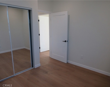 9624 Belmont - Photo Thumbnail 13