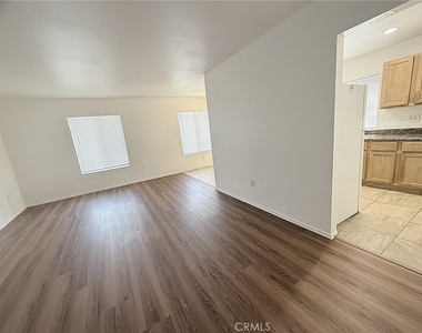 302 E Blueridge - Photo Thumbnail 9