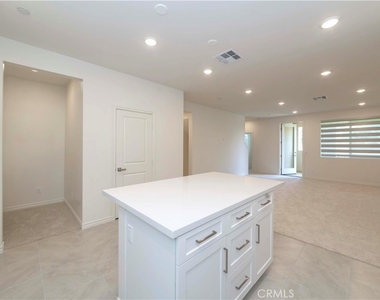 11502 Artesia - Photo Thumbnail 10