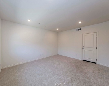 11502 Artesia - Photo Thumbnail 3