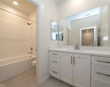 11502 Artesia - Photo Thumbnail 23