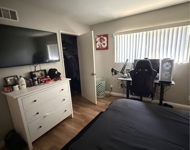632 E Birch - Photo Thumbnail 9