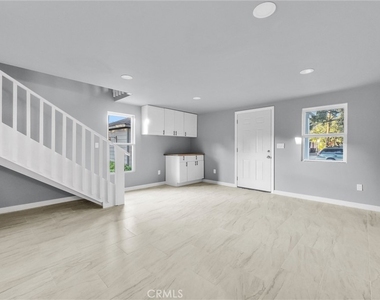 354 E Culver - Photo Thumbnail 3