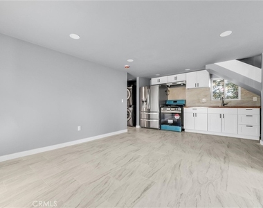 354 E Culver - Photo Thumbnail 2