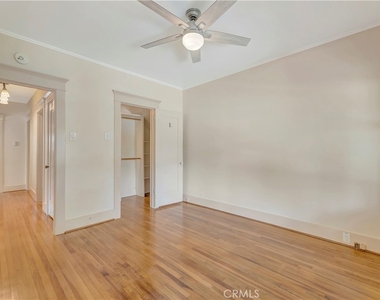 351 Newport Avenue - Photo Thumbnail 24