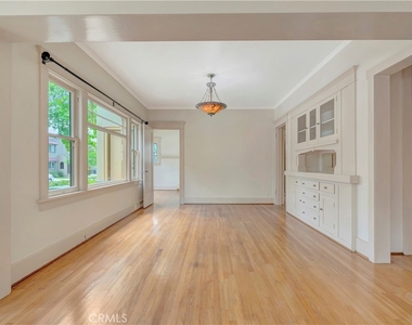 351 Newport Avenue - Photo Thumbnail 9