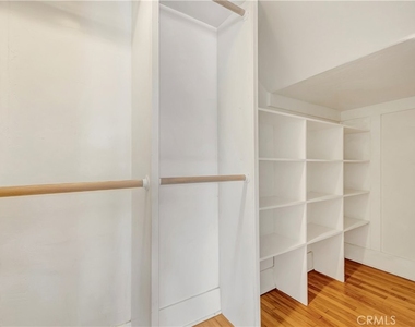 351 Newport Avenue - Photo Thumbnail 25