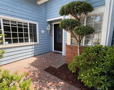 600 Wakefield Ct - Photo Thumbnail 2