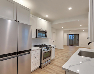 2236 Glendale Boulevard - Photo Thumbnail 8