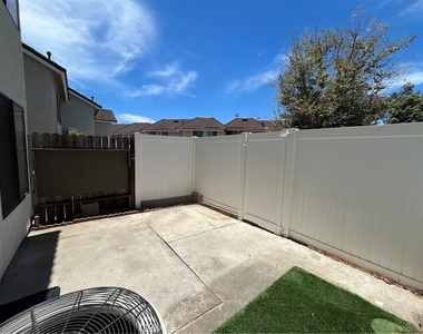25885 Trabuco Road - Photo Thumbnail 8