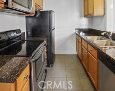10982 Roebling - Photo Thumbnail 7
