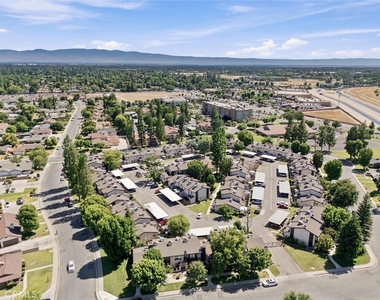 7800 Westfield - Photo Thumbnail 24