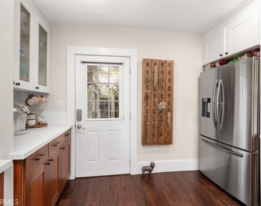 3390 Herman Avenue - Photo Thumbnail 12