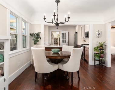3390 Herman Avenue - Photo Thumbnail 6