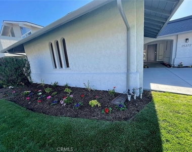 25372 Pacifica Avenue - Photo Thumbnail 4