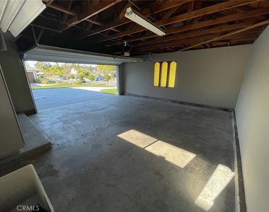 25372 Pacifica Avenue - Photo Thumbnail 44