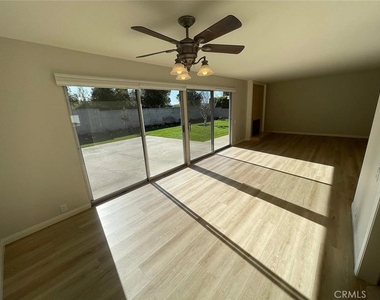 25372 Pacifica Avenue - Photo Thumbnail 16