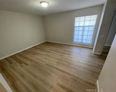 25372 Pacifica Avenue - Photo Thumbnail 33