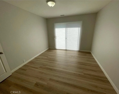 25372 Pacifica Avenue - Photo Thumbnail 26