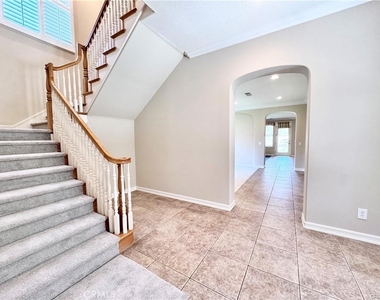17 Pamela Way - Photo Thumbnail 11