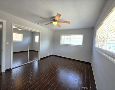 221 E Maple Street - Photo Thumbnail 15